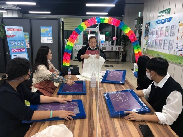 <10월 문화클럽, 실크스크린>