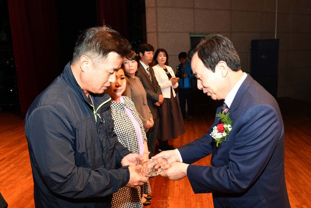제55회목포예술제예술인의밤및예술문화상시상식08(2015,10,2,문화예술회관).jpg